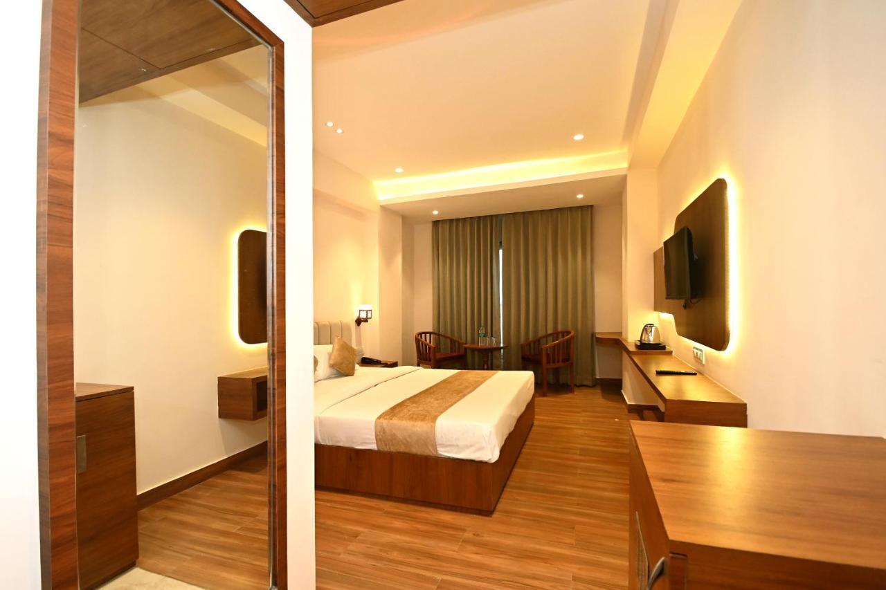 Hotel Blue Sapphire Kota (Rajasthan) Exterior foto